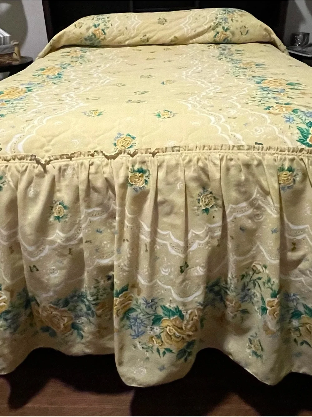 Vintage Used Floral Rhapsody Full Yellow Floral Quilt Bedspread